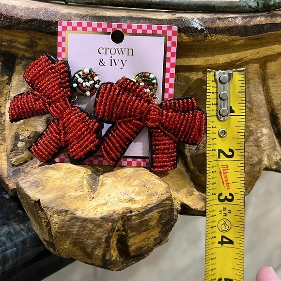Crown and Ivy red bow beaded earrings J 40 - Picture 2 of 3